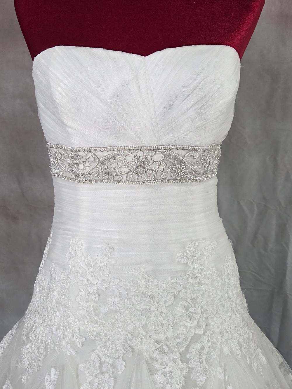 Blue By Enzoani Wedding Dress Size 12 - Picture 9 of 16